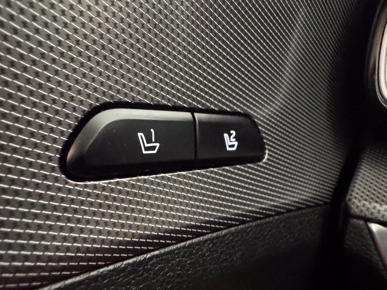 Used 2025 Kia Sportage SX FWD image 28
