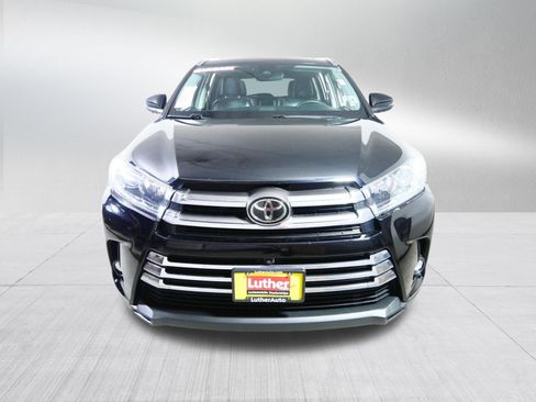 Used 2019 Toyota Highlander Limited Platinum AWD/4WD image 2