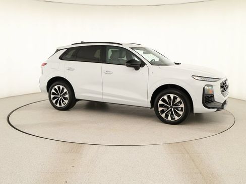 New 2026 Audi Q3 quattro 2.0T AWD/4WD image 9