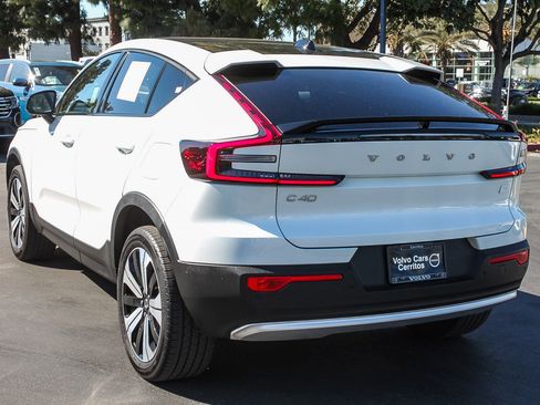 Used 2023 Volvo C40 P8 Recharge Plus image 8