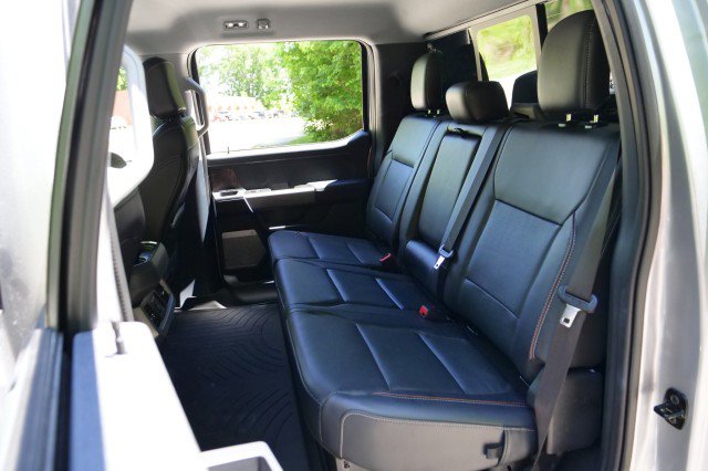 Used 2024 Ford F250 Lariat w/ Sport Appearance Package AWD/4WD image 30