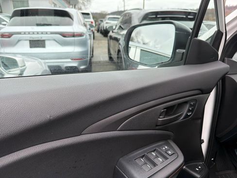 Used 2023 Honda Passport TrailSport image 17