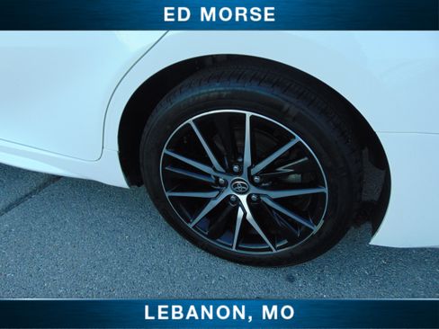 Used 2021 Toyota Camry SE image 9