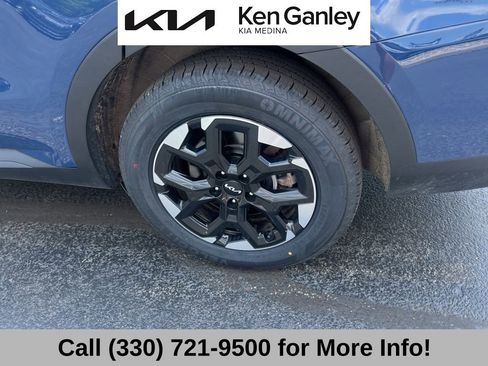 Certified 2024 Kia Sorento S w/ Panoramic Sunroof Package FWD image 24