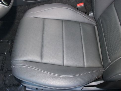 Certified 2025 Mercedes-Benz GLE 350 4MATIC image 14