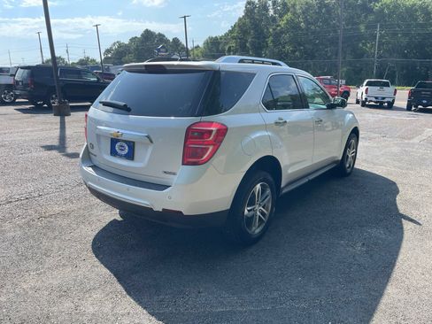 Used 2017 Chevrolet Equinox Premier w/ Enhanced Convenience Package FWD image 6