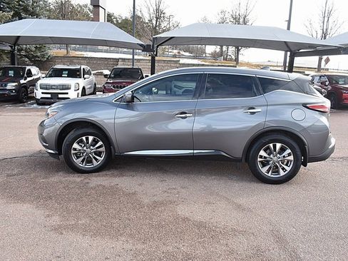 Used 2018 Nissan Murano S image 5