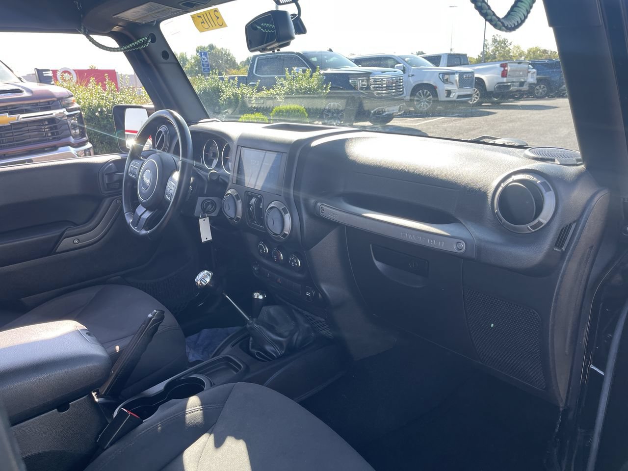 Used 2017 Jeep Wrangler Unlimited Sport w/ Quick Order Package 23S AWD/4WD image 25