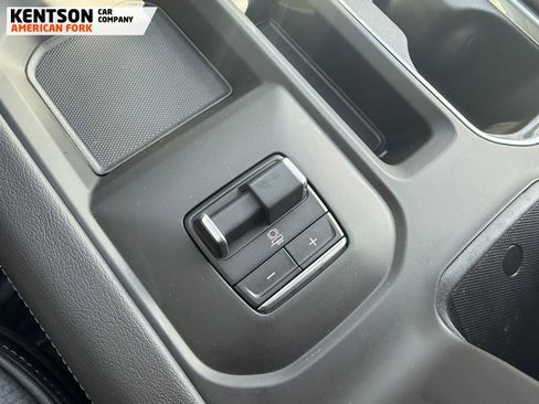 Used 2025 GMC Sierra 3500 Denali w/ Denali Reserve Package image 28