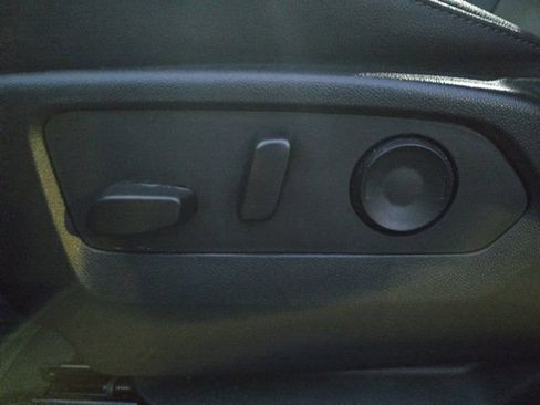 Used 2022 GMC Sierra 1500 SLT w/ SLT Premium Plus Package image 28