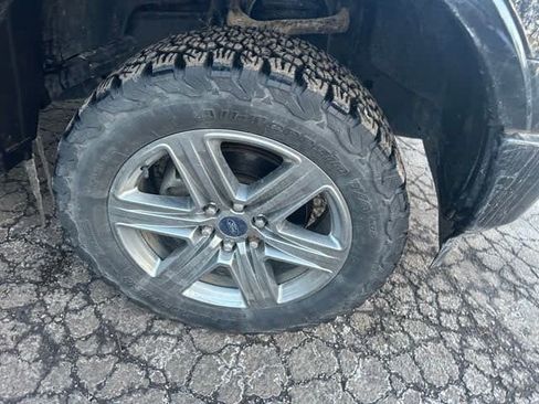 Used 2018 Ford F150 XLT w/ Equipment Group 302A Luxury image 19