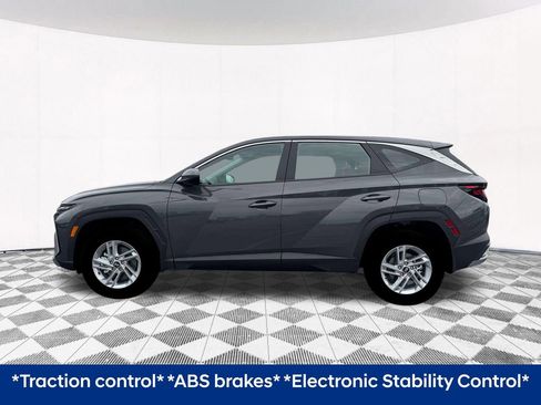 New 2026 Hyundai Tucson SE image 5