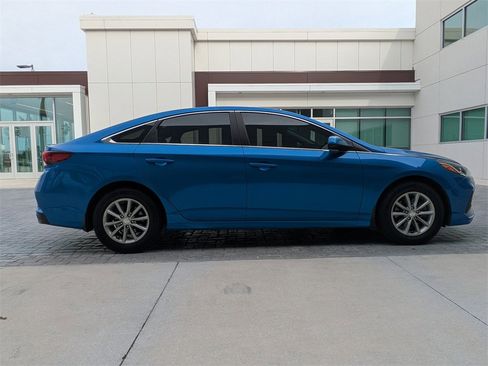 Used 2018 Hyundai Sonata SE image 3
