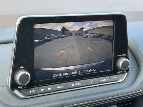 Certified 2023 Nissan Rogue SV image 8