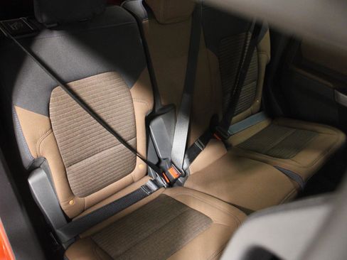 Used 2022 Ford Bronco Outer Banks image 16