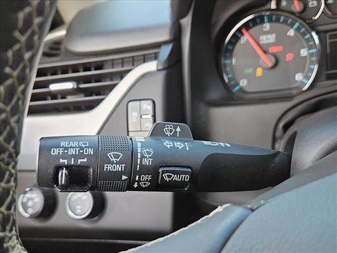 Used 2017 GMC Yukon XL SLT image 15