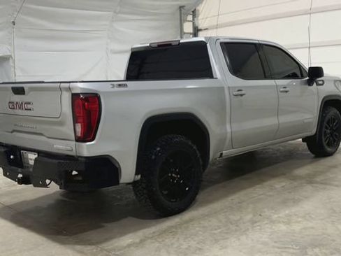 Used 2021 GMC Sierra 1500 Elevation w/ X31 Off-Road Package AWD/4WD image 4