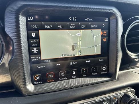 Used 2022 Jeep Wrangler Unlimited Sport AWD/4WD image 16
