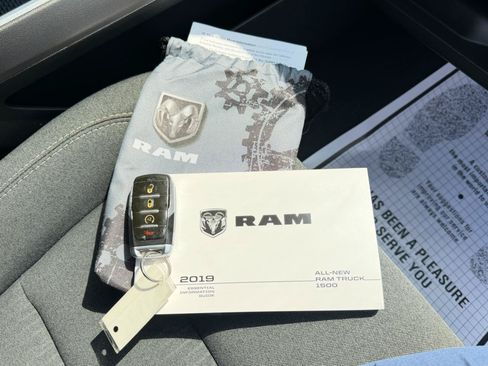 Used 2019 RAM 1500 Big Horn AWD/4WD image 57