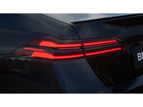 New 2026 BMW 530i image 8