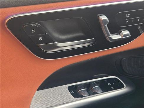 Certified 2026 Mercedes-Benz GLC 300 image 23