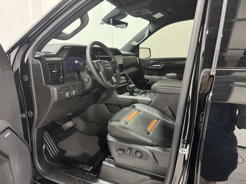 Used 2026 GMC Sierra 1500 AT4 w/ Technology Package AWD/4WD image 15