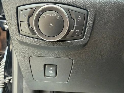 Used 2016 Ford F150 XLT w/ Equipment Group 302A Luxury AWD/4WD image 31