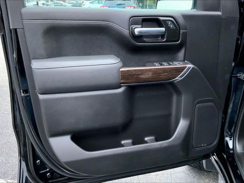 Used 2021 GMC Sierra 1500 SLE image 21