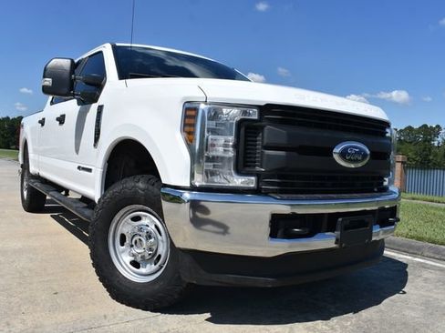 Used 2019 Ford F250 XL w/ Power Equipment Group image 1