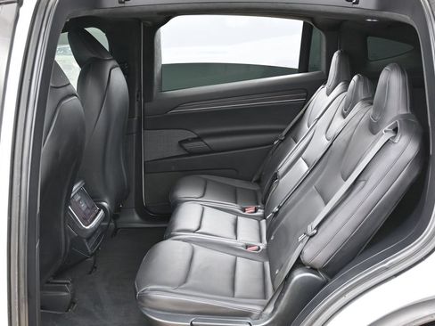 Used 2024 Tesla Model X AWD/4WD image 35