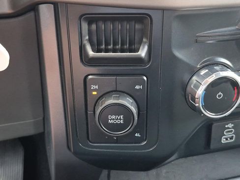 Used 2025 Ford F150 XLT w/ Equipment Group 301A Standard image 27