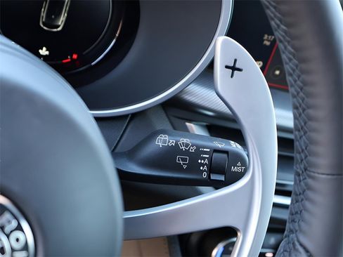 New 2025 Alfa Romeo Stelvio Sprint image 34