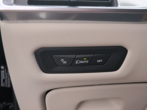 Used 2026 BMW X5 sDrive40i image 25