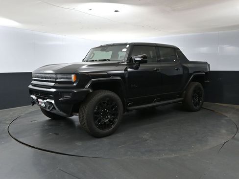 New 2025 GMC Hummer EV 2X w/ LPO, Dark Essentials Package image 8