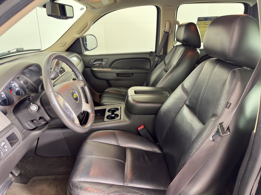 Used 2011 Chevrolet Avalanche LT w/ Luxury Package RWD image 5