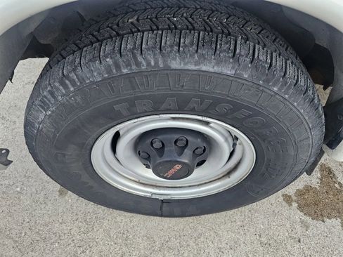 Used 2000 GMC Savana 3500 Extended image 15