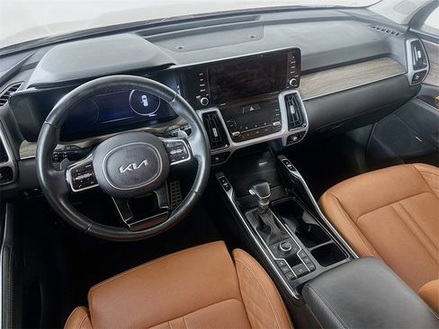 Certified 2023 Kia Sorento SX Prestige image 30
