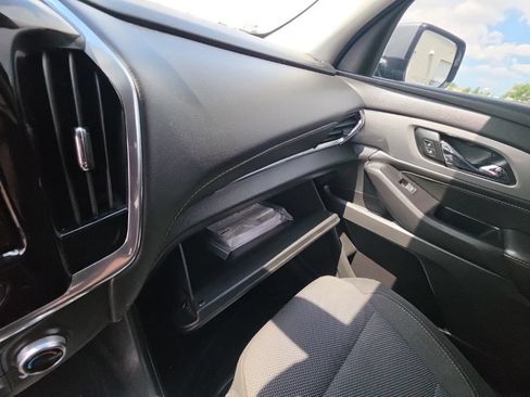 Used 2019 Chevrolet Traverse LT AWD/4WD image 22