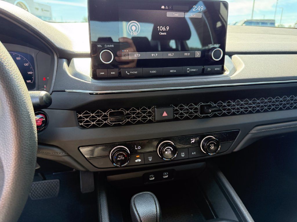 Used 2025 Honda Accord LX image 10