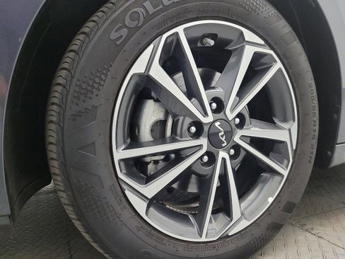 Used 2022 Kia Forte LXS image 31