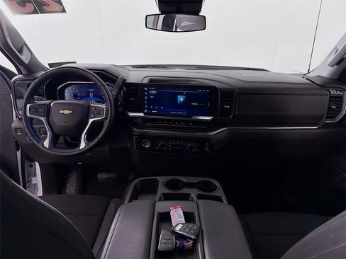 Used 2023 Chevrolet Silverado 1500 LT image 21