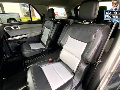 Used 2022 Ford Explorer XLT w/ Equipment Group 202A AWD/4WD image 25