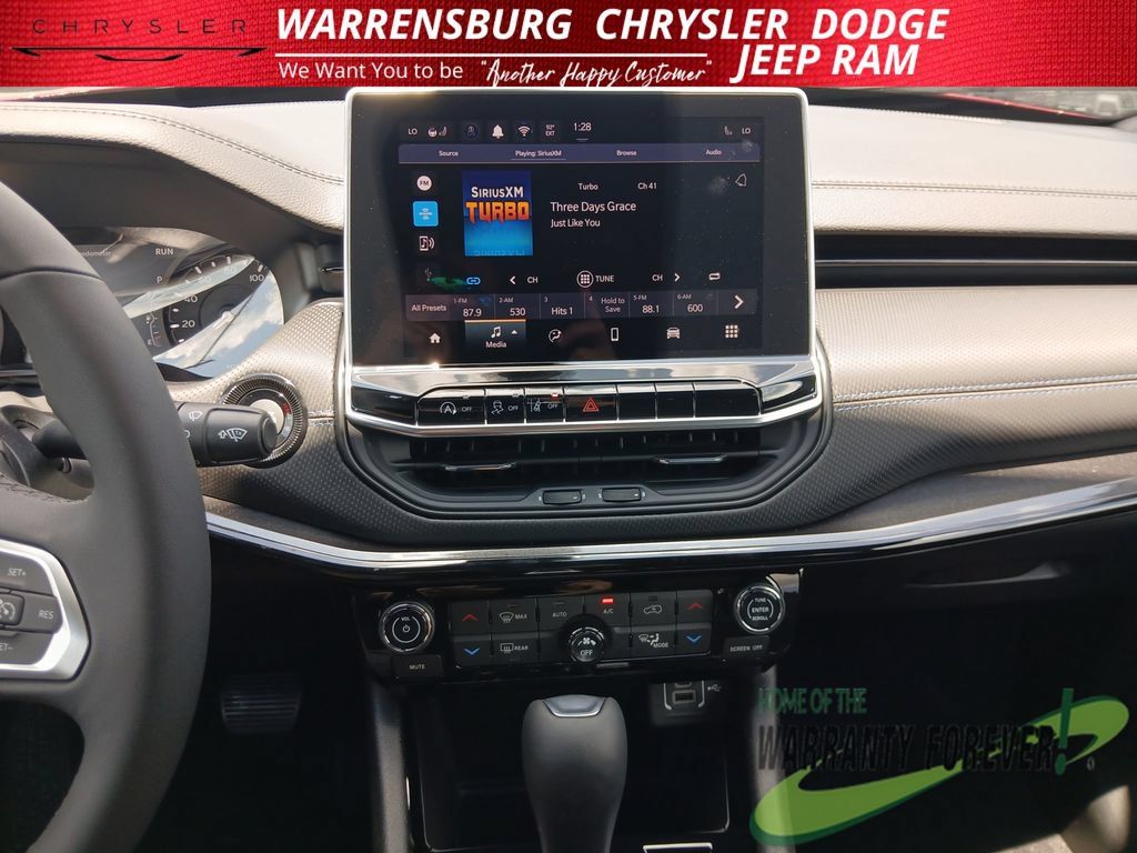 New 2026 Jeep Compass Latitude AWD/4WD image 21
