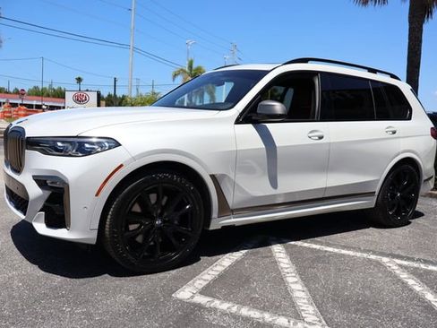Used 2022 BMW X7 M50i AWD/4WD image 3