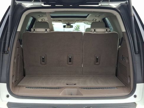 Used 2022 GMC Yukon Denali AWD/4WD image 28