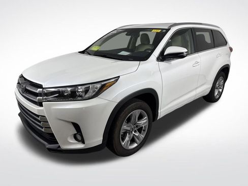 Used 2017 Toyota Highlander FWD V6 image 7