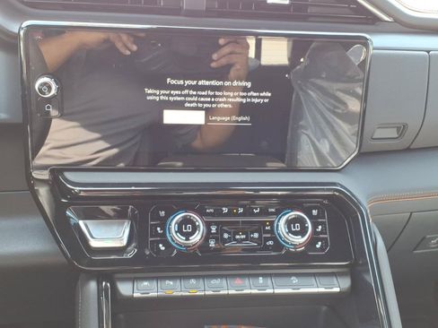 New 2026 GMC Sierra 1500 AT4 w/ AT4 Premium Package AWD/4WD image 18