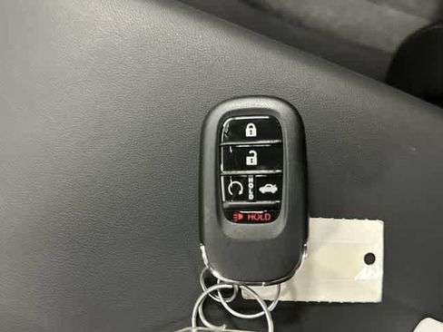 Used 2025 Honda Accord LX image 31