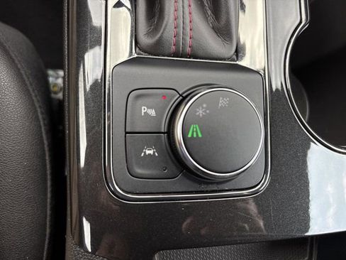 Used 2025 Chevrolet Blazer RS FWD image 41
