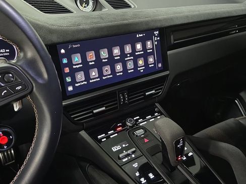 Certified 2023 Porsche Cayenne Turbo GT AWD/4WD image 15